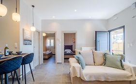 M&K - Maria'S Stylish Apartment Near Alykes Beach