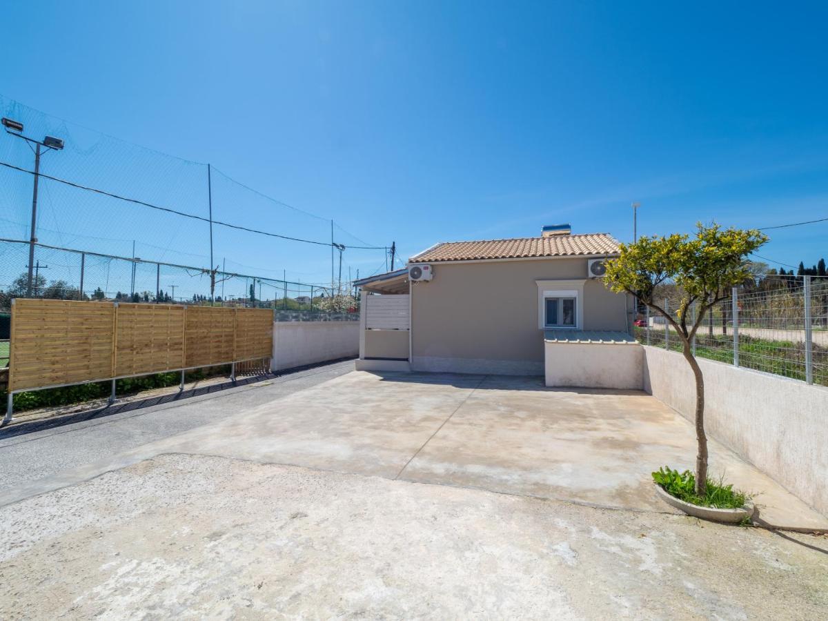 M&K - Maria'S Stylish Apartment Near Alykes Beach Corfu  Exterior photo