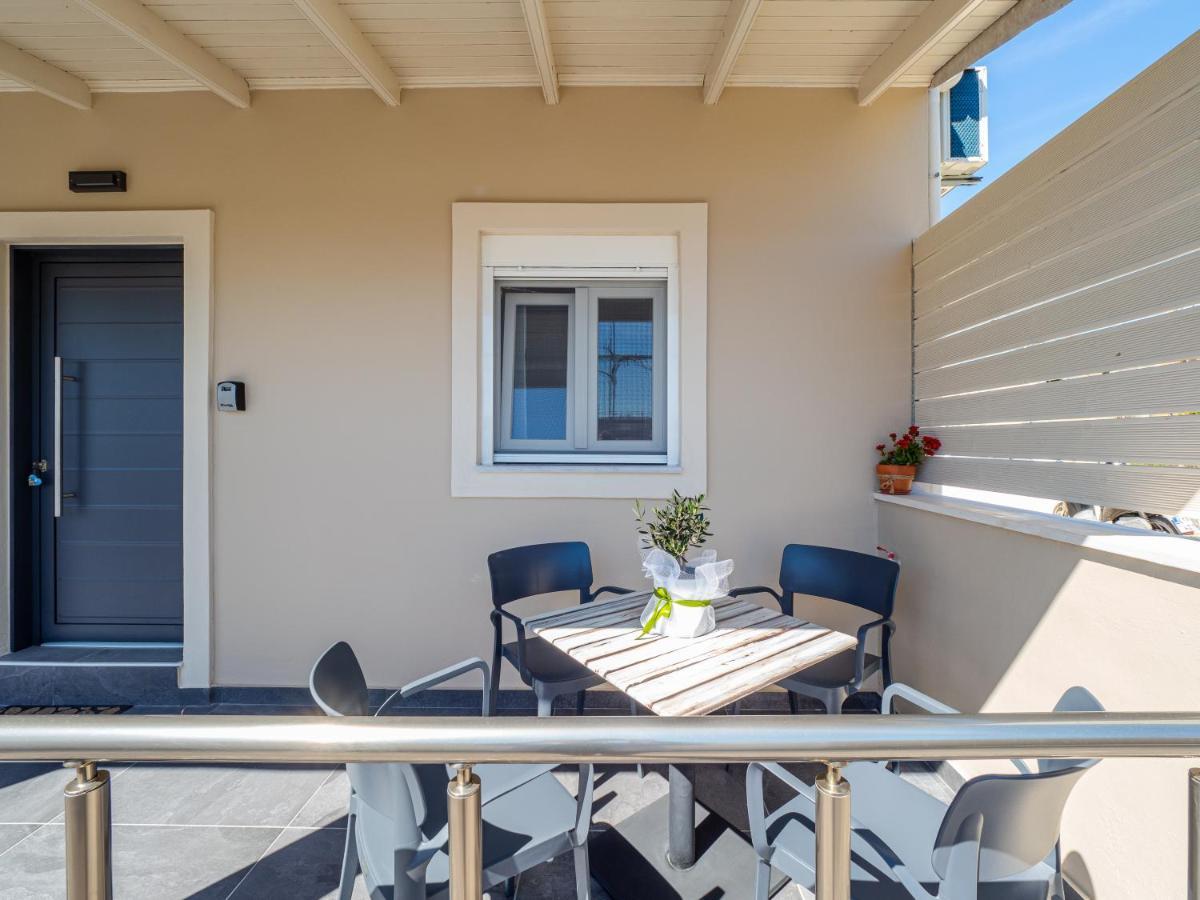 M&K - Maria'S Stylish Apartment Near Alykes Beach Corfu  Exterior photo