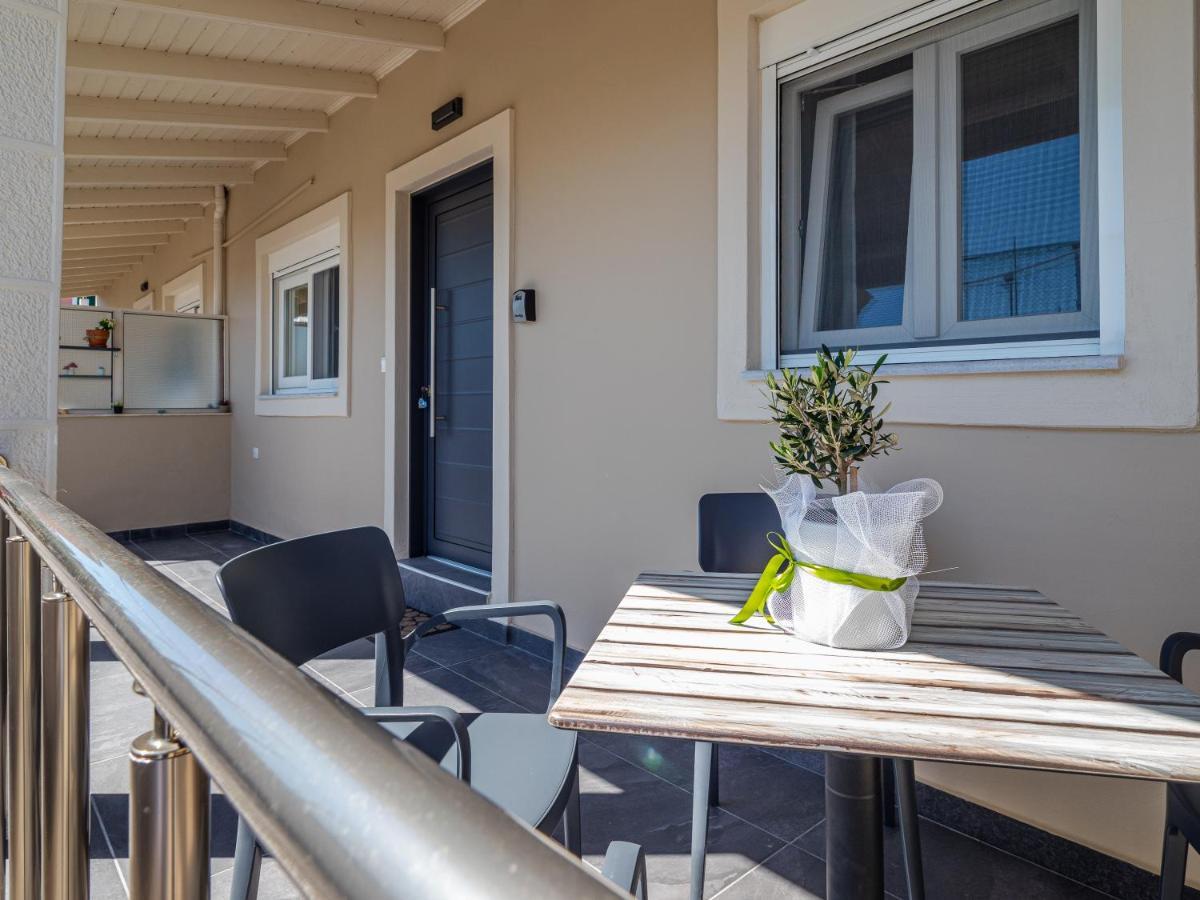 M&K - Maria'S Stylish Apartment Near Alykes Beach Corfu  Exterior photo