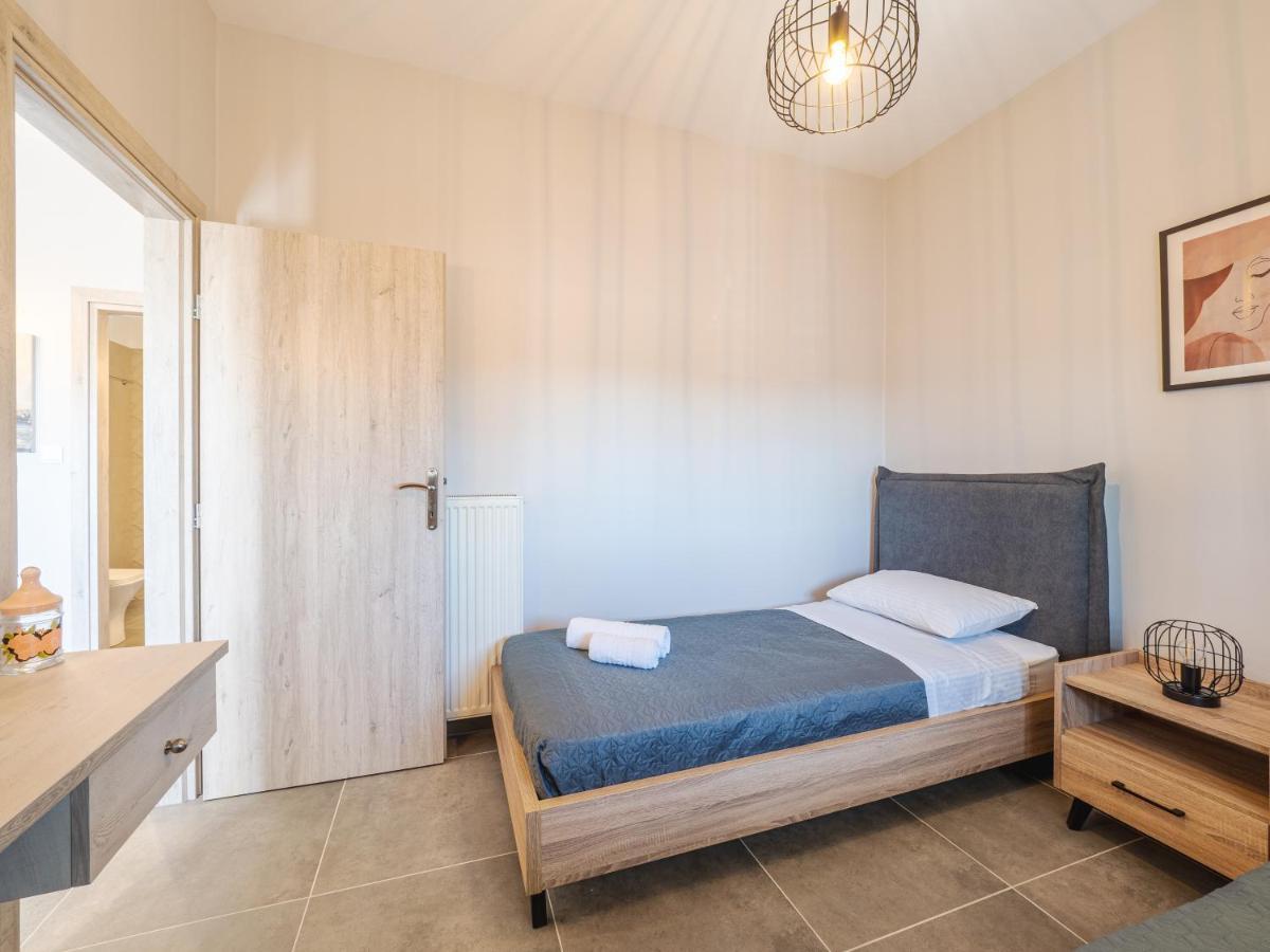 M&K - Maria'S Stylish Apartment Near Alykes Beach Corfu  Exterior photo